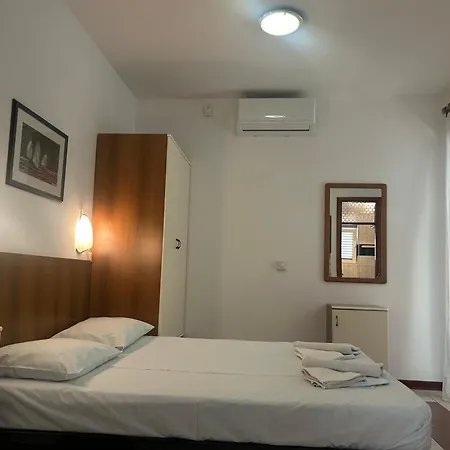 Apartment Loncar *