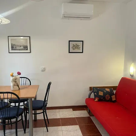 Apartment Loncar Medulin